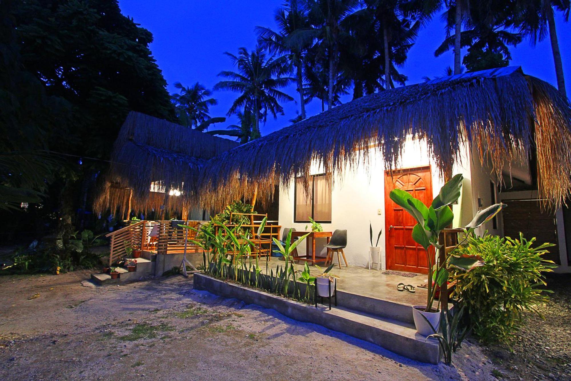 Ozen Freediving Hostel General Luna  Exterior photo